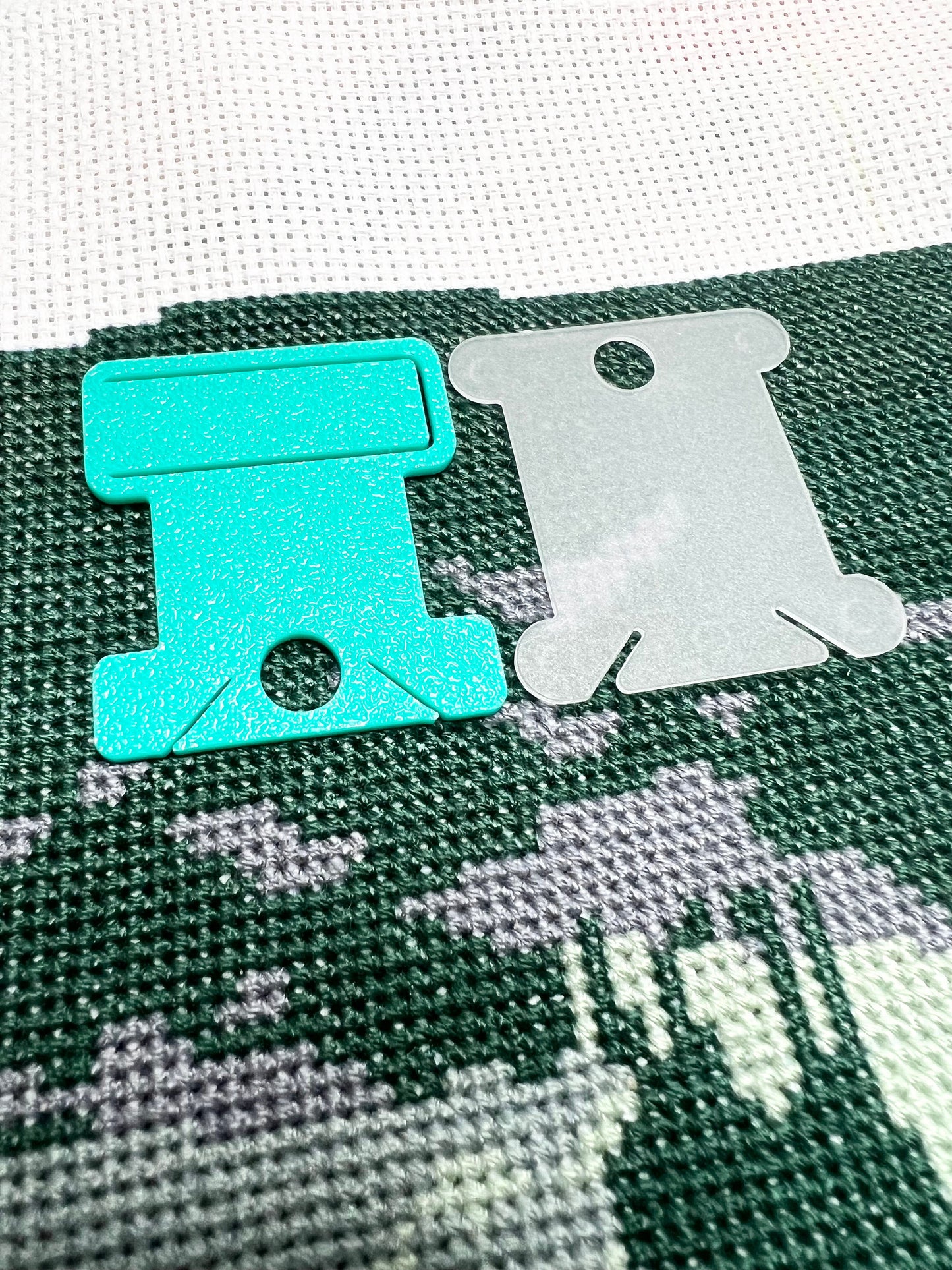 Bobbin Drop with Label Tag Slot | Standard Size | Floss Thread Storage | Cross Stitch, Embroidery and Needlework Organizatio