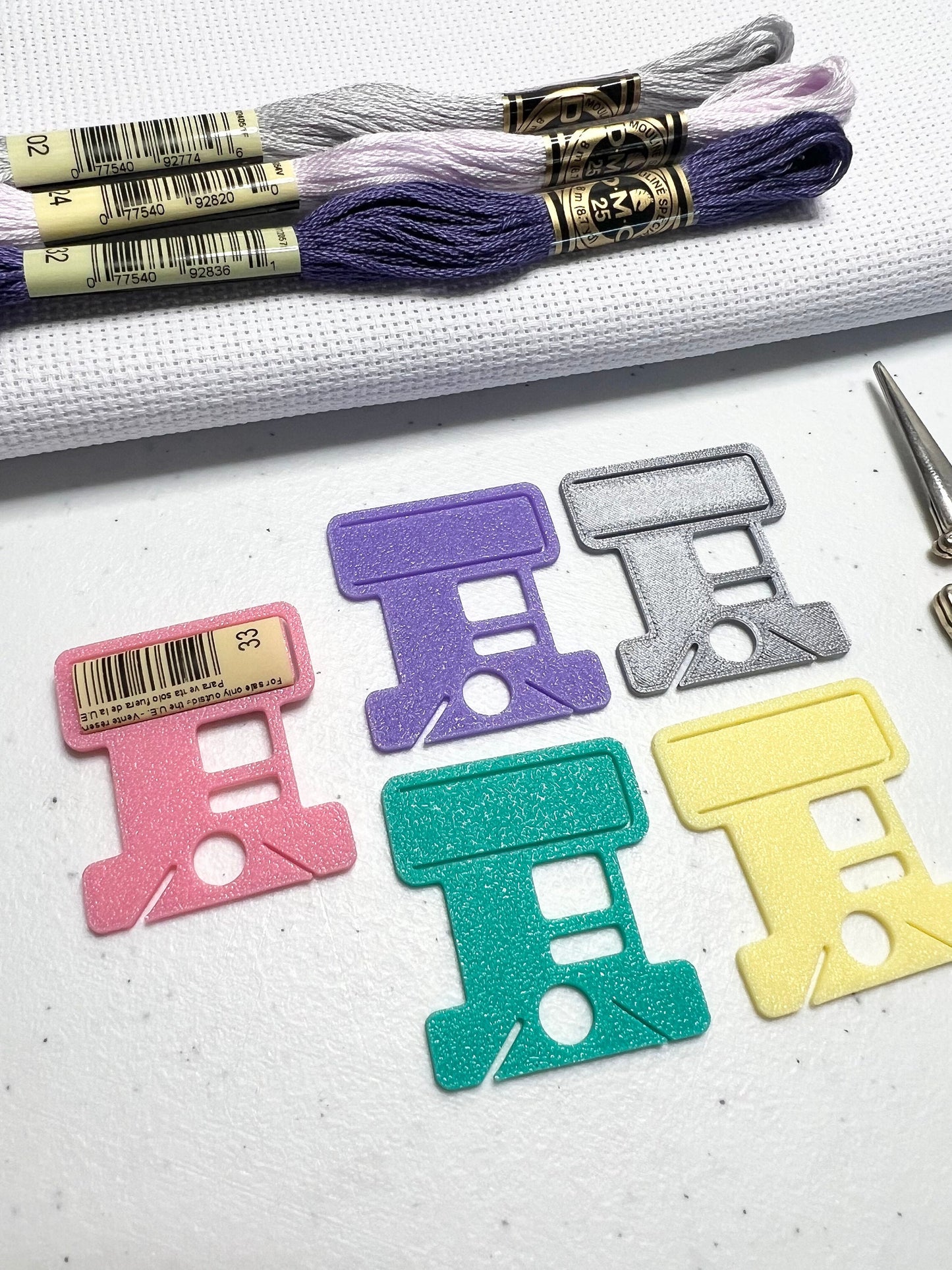 Bobbin “All-in-One" with Label Tag Slot | Standard Size | Floss Thread Storage | Cross Stitch, Embroidery and Needlework Organization