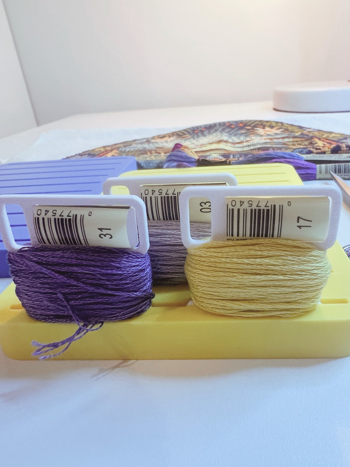 Floss Dock | Holds 20 Bobbins