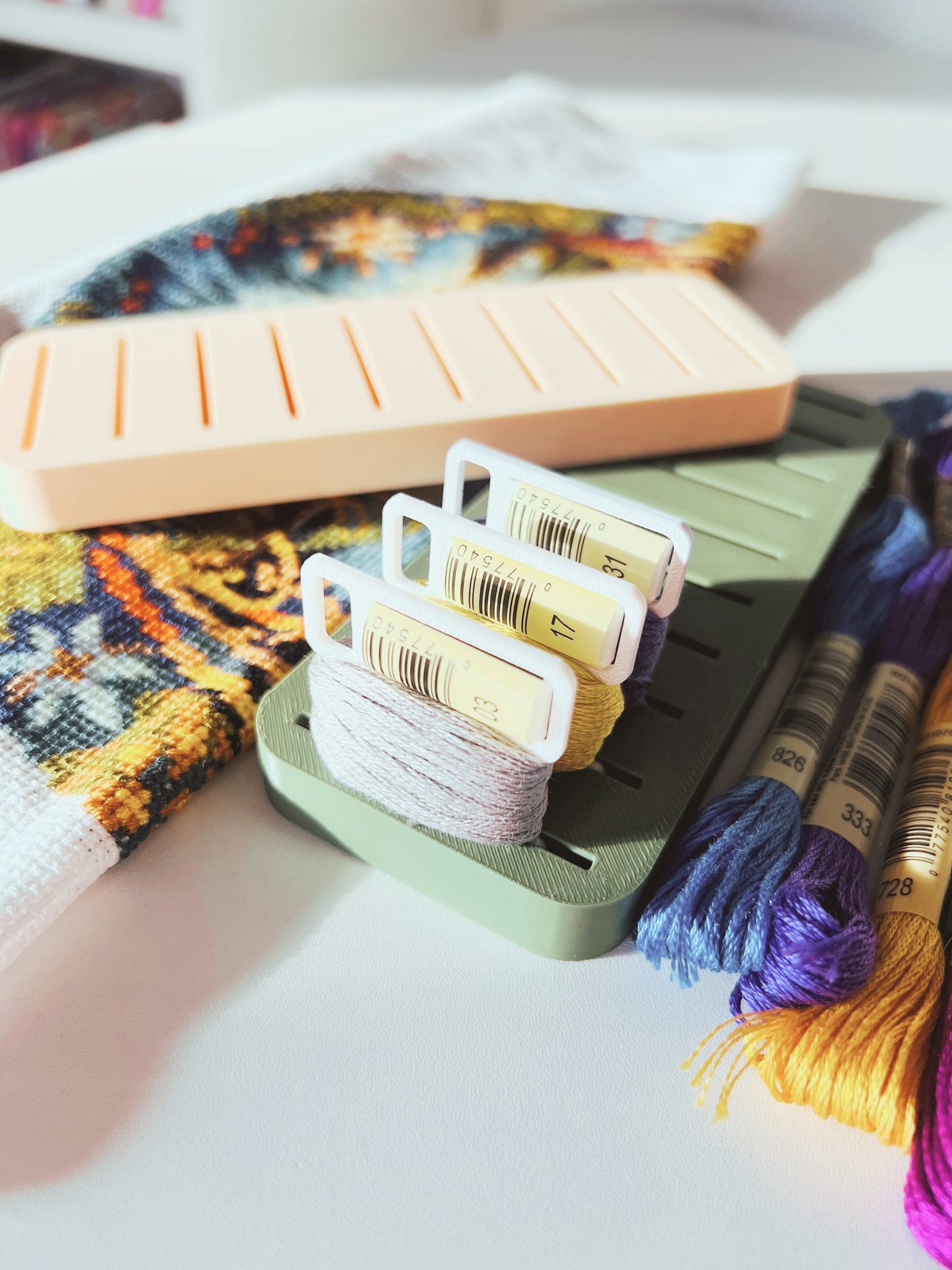 Floss Dock | Holds 10 Bobbins