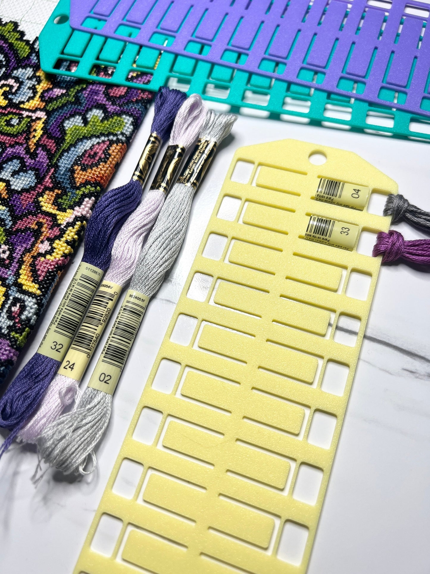 Floss Thread Card Organizer with Label Tag Slots | Holds 20 SQ| Cross Stitch, Embroidery and Needlework Organization