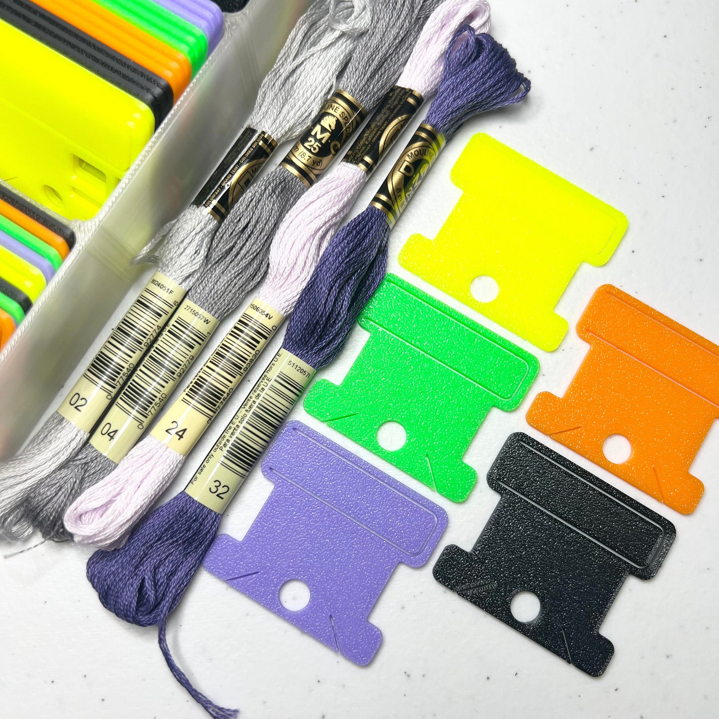 MEGA Bobbin with Label Tag Slot |  Floss Thread Storage | Cross Stitch, Embroidery and Needlework Organization