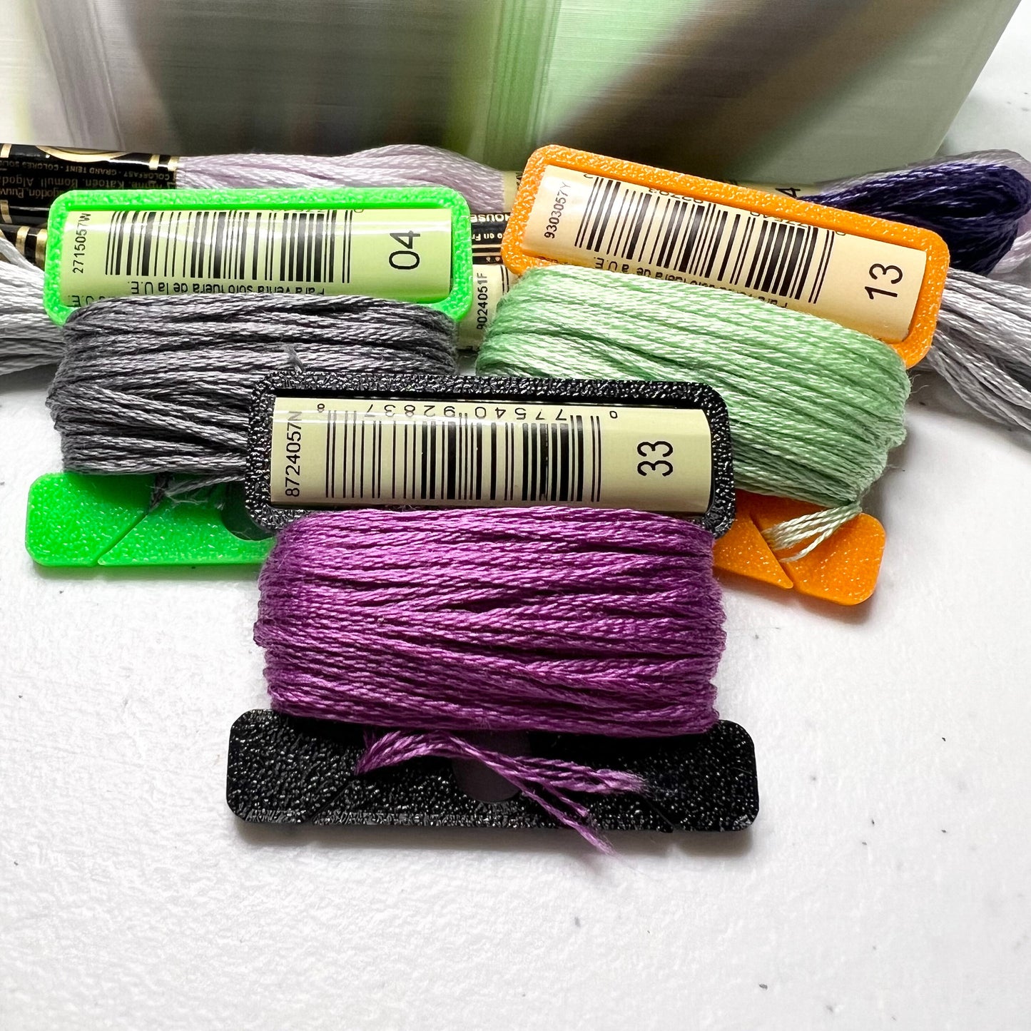 MEGA Bobbin with Label Tag Slot |  Floss Thread Storage | Cross Stitch, Embroidery and Needlework Organization